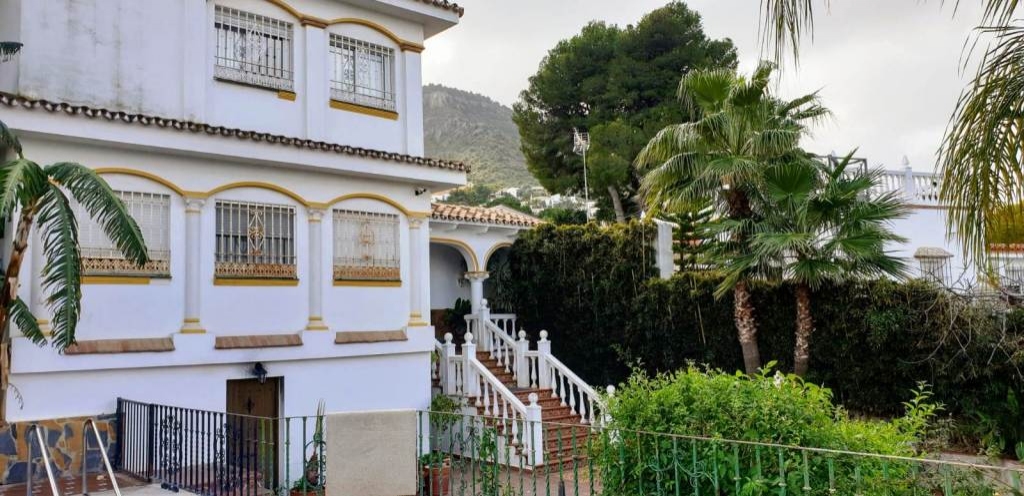 Villa en vente à Alhaurín de la Torre