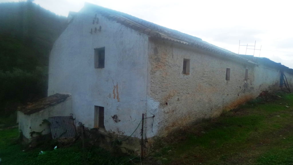 Country Property en venda in Álora