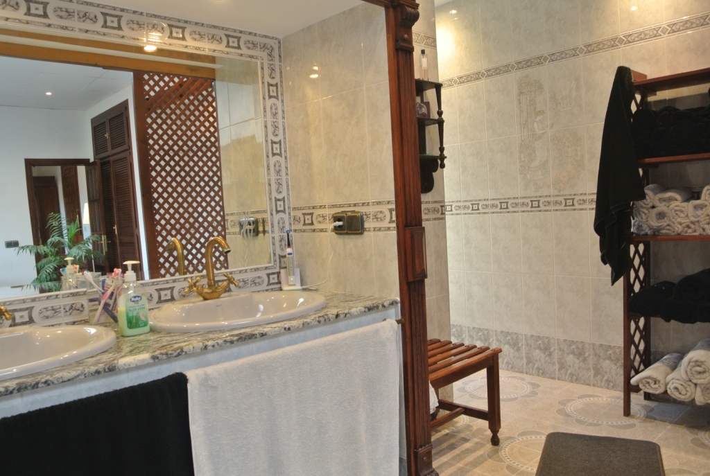 Vila en venda in Alhaurín el Grande