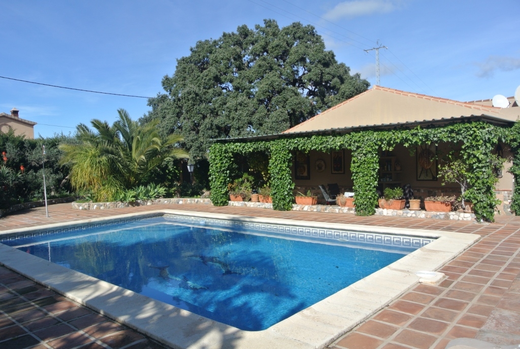 Vila en venda in Alhaurín el Grande